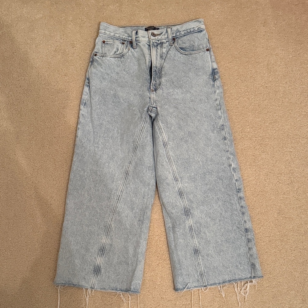 Abercrombie & Fitch Ultra High Rise Crop Wide Leg
